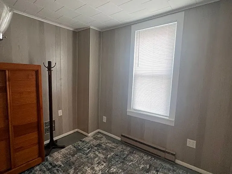 103 S William St — Photo 16