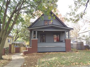 409 Woodland Ave, Bloomington, IL