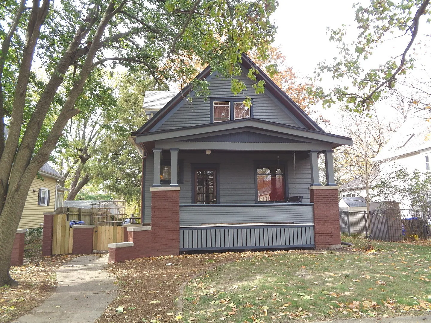 409 Woodland Ave photo 1