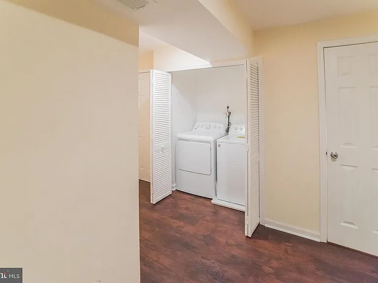 4112 Silver Park Ter — Photo 4