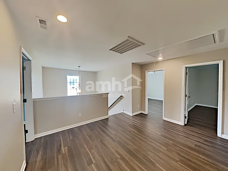 913 Beverly Ct — Photo 20