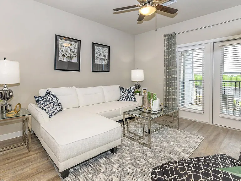 Vantage at McKinney Falls B2 Living Room