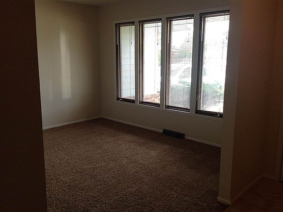 2nd image of 5895 Casandra Ct