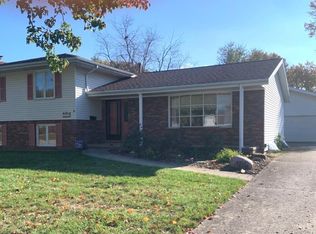 2512 Arrowhead Dr, Springfield, IL 62702