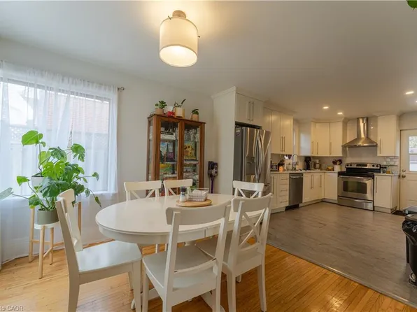 374 Weber St E, Kitchener, ON N2H 1G5