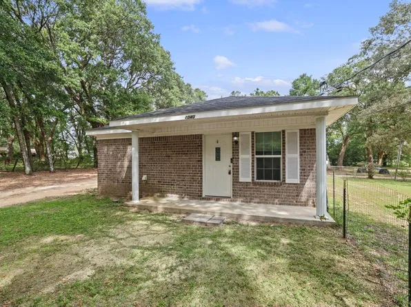 2040 E Roberts Rd, Pensacola, FL 32534
