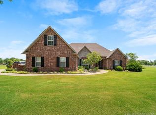 245 Elm Dr, Pryor, OK 74361