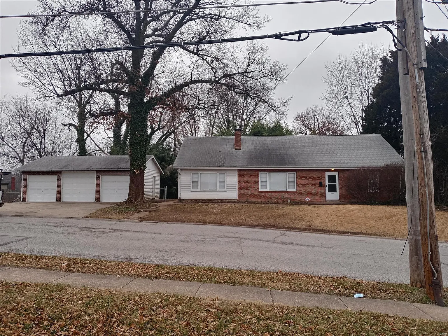 145 N Hartnett Ave photo 1