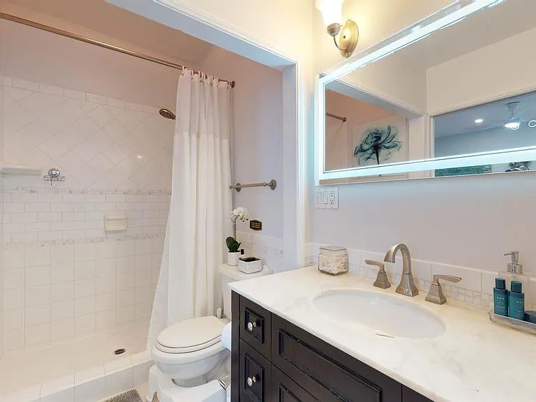 36 Campton Pl — Photo 22
