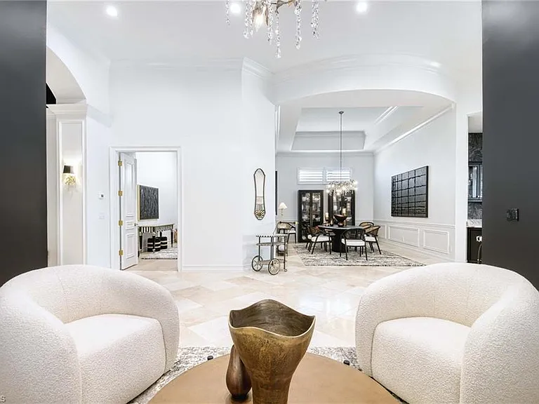 9013 Terranova Dr — Photo 13