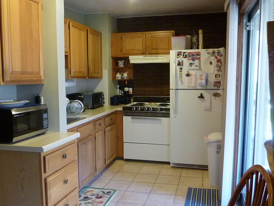 2nd image of 16 Day Ave APT C