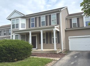 1767 Shari Ln, Aurora, IL 60504