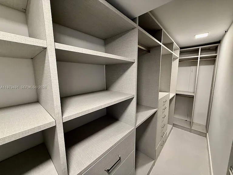 900 Bay Dr #524 — Photo 33