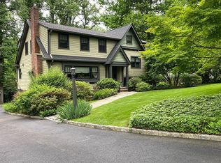 17 Old Oak Dr, Summit, NJ 07901