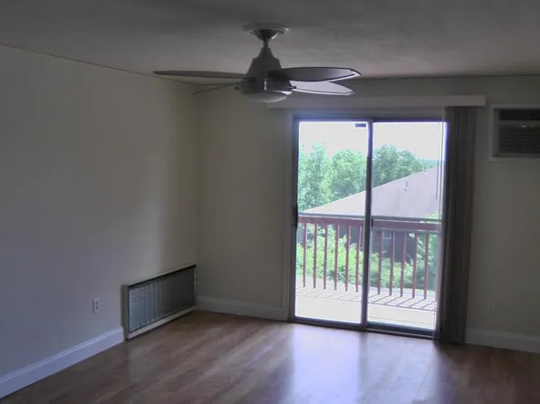 7 Wildwood St #A14, Dracut, MA 01826