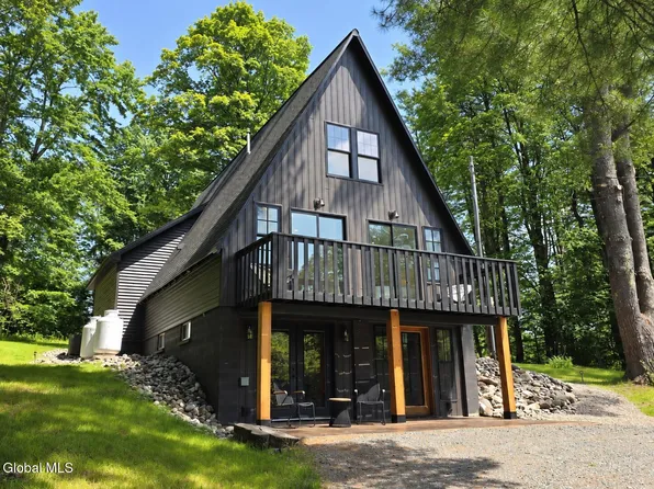 50 Jack Halloran Road, Stillwater, NY 12170