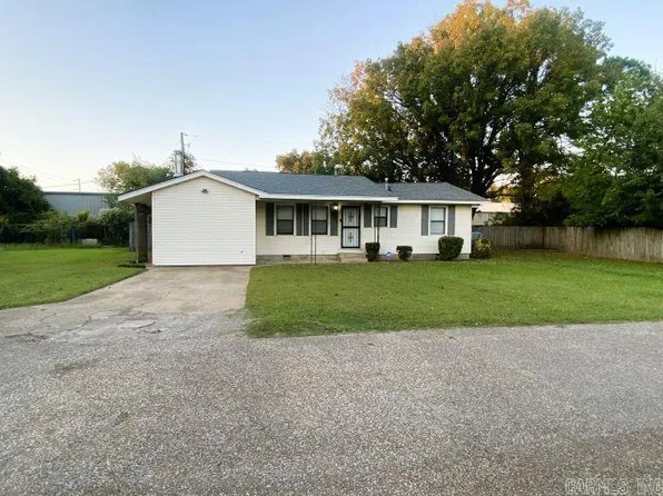 202 Larry St, West Helena, AR 72390