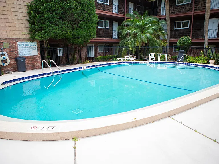 300 Bayou Blvd #106 — Photo 4