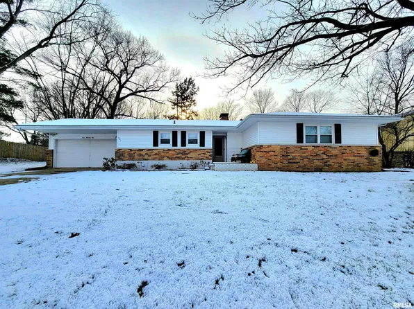 401 Timber Ln, East Peoria, IL 61611