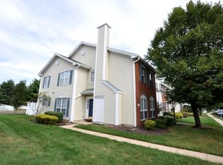 33 Columbus Dr #401, Franklin Park, NJ 08823