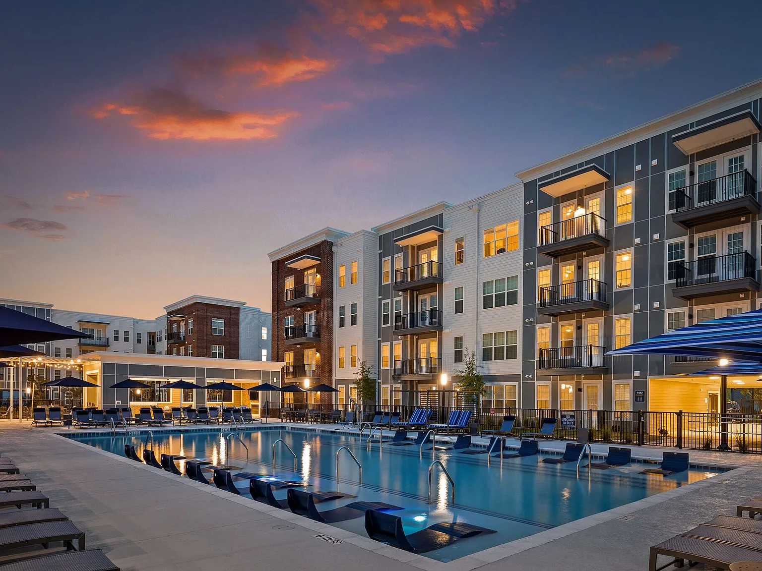 Borough 33 Apartments — Photo 4