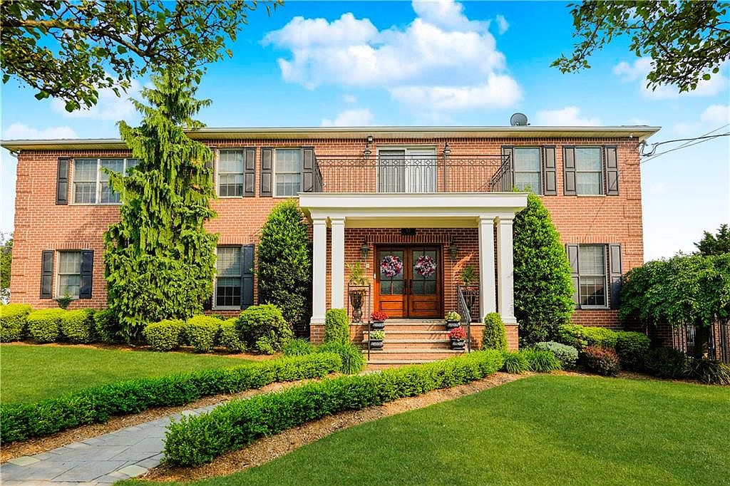 274 S Railroad St, Staten Island, NY 10312 | Zillow