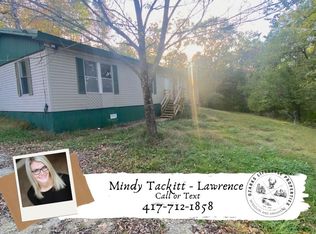 2027 Hidden Valley Rd, Mountain Grove, MO 65711