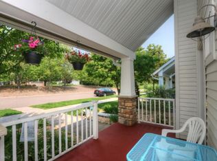 2692 Pinkspire Ln E, Maplewood, MN 55119