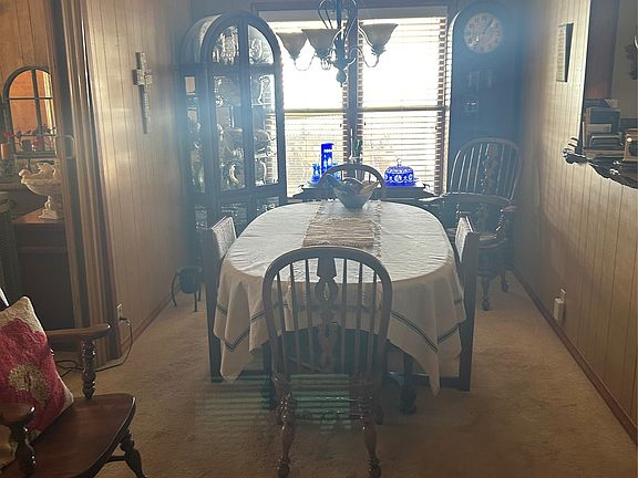 5th image of 412 Harrison Ave