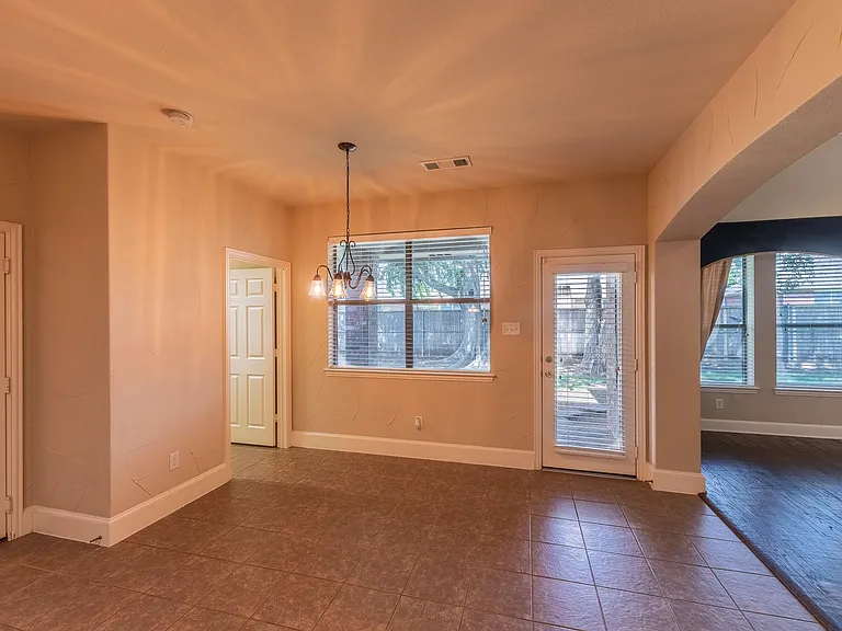 3517 Summerfield Dr — Photo 14