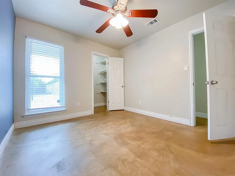 10408 Leaning Willow Dr — Photo 17