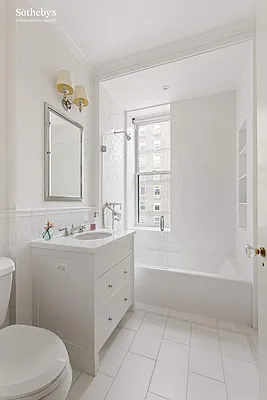 Sold by Sotheby's International Realty | media 16