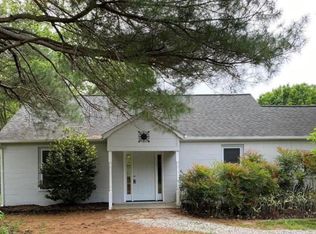 2715 Cole Rd, Winston Salem, NC 27107