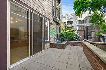 124 Bellevue Ave E #206 — Photo 14