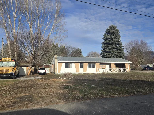 308 S Victoria St, Chewelah, WA 99109