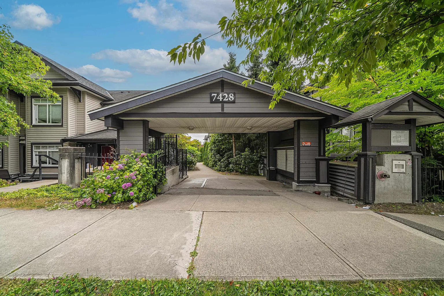 7428 14th Ave #24 photo 1