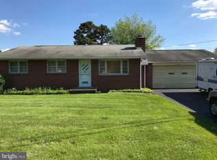 6596 Hill Rd, Fayetteville, PA 17222