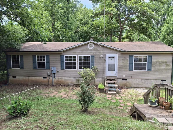 67 Earwood Ridge Rd, Fairview, NC 28730