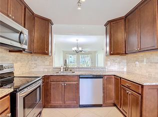 729 Landover Ct APT 102, Naples, FL 34104