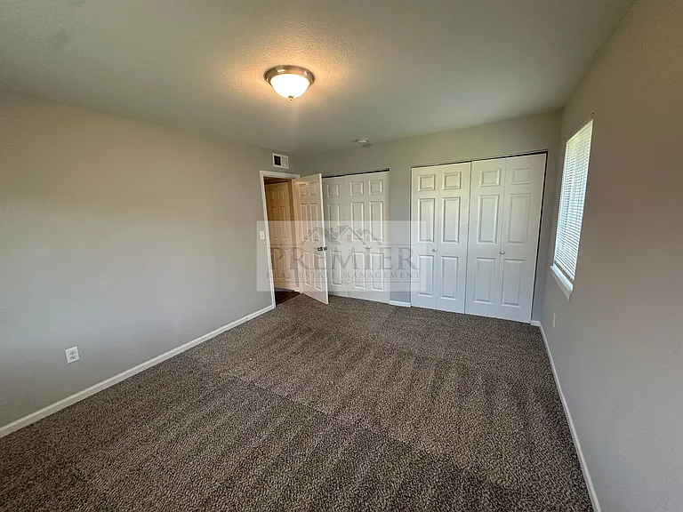 9314 Reeder Ave #4 — Photo 11
