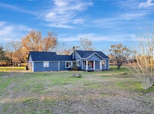392 Woodsprite Rd, Victoria, TX 77905