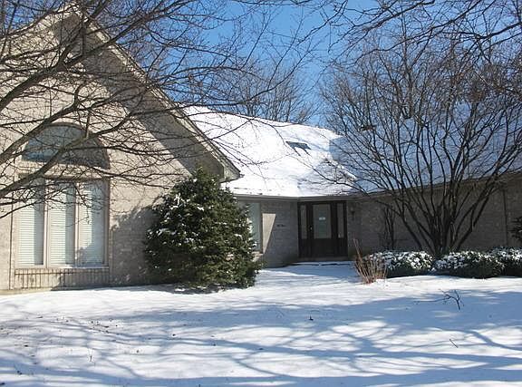 3rd image of 16765 Deer Path Dr