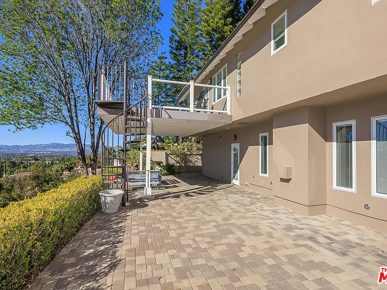17108 Oak View Dr — Photo 42