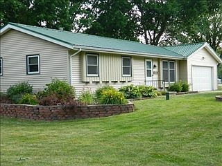 2nd image of 1725 W Jade Ln