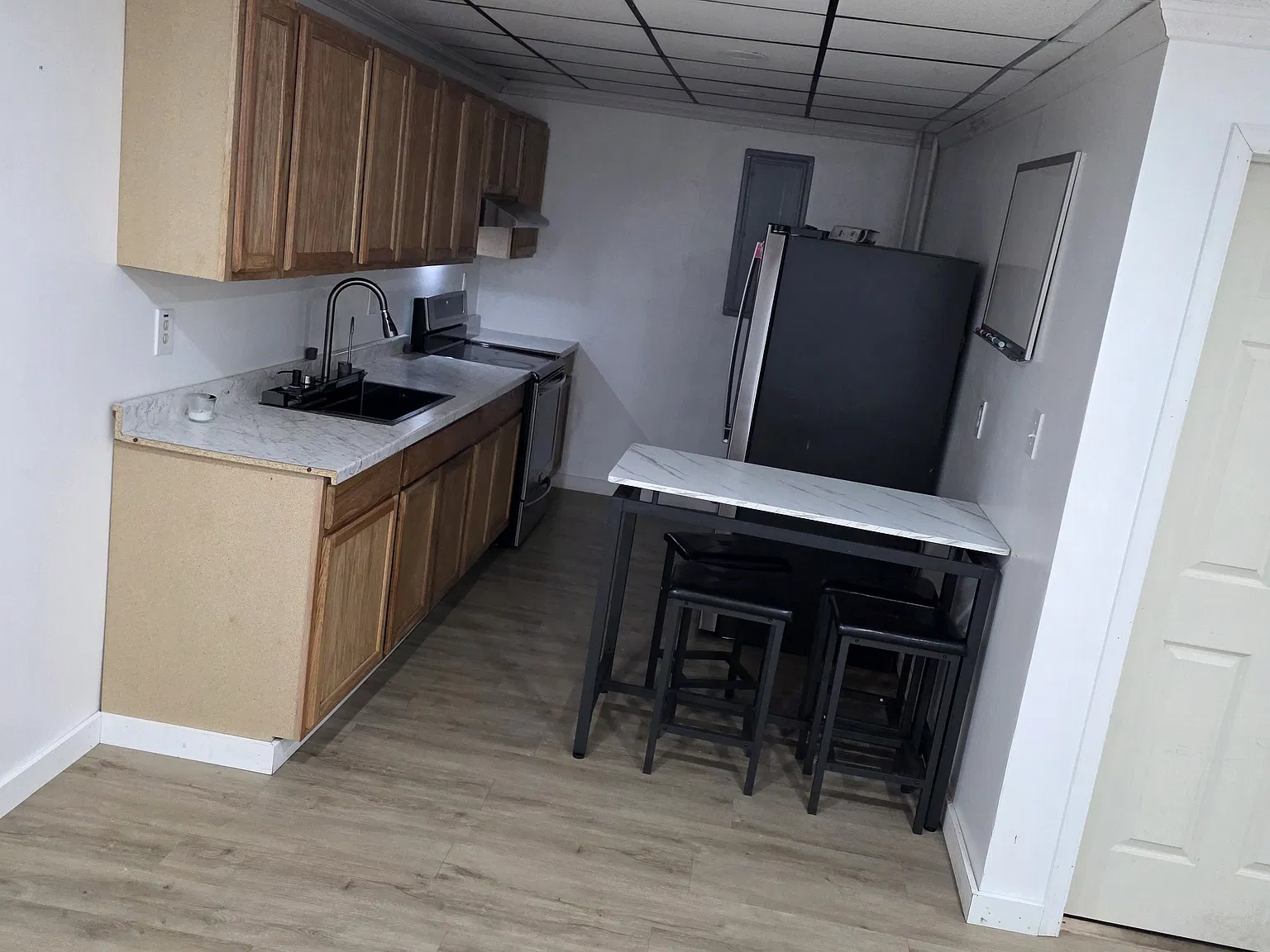 3 bed, $1,250 — Photo 2