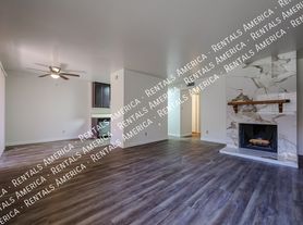 5525 E Thomas Rd