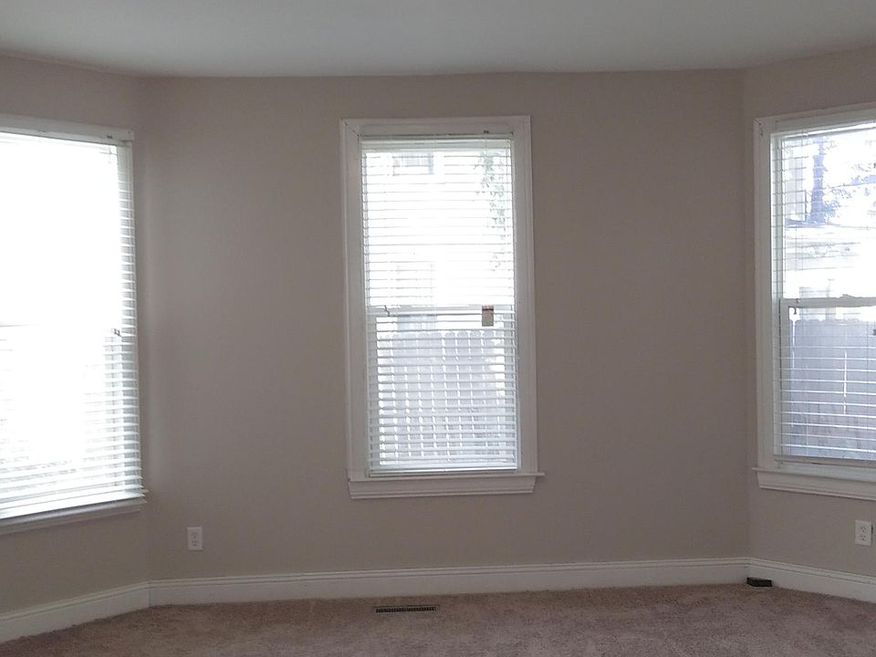 New carpet and new paint!