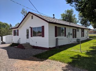 423 S 11th St, Thermopolis, WY 82443