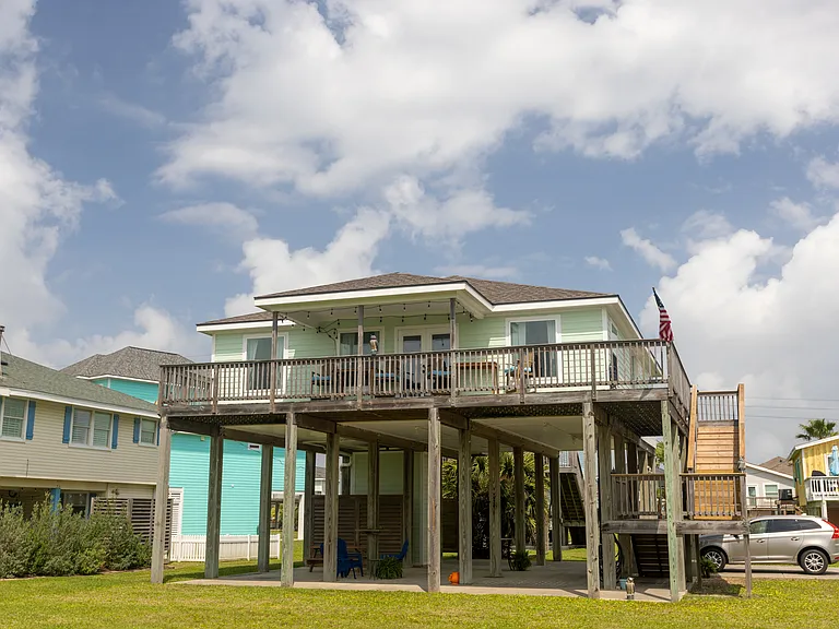 4106 Temprano Dr — Photo 3