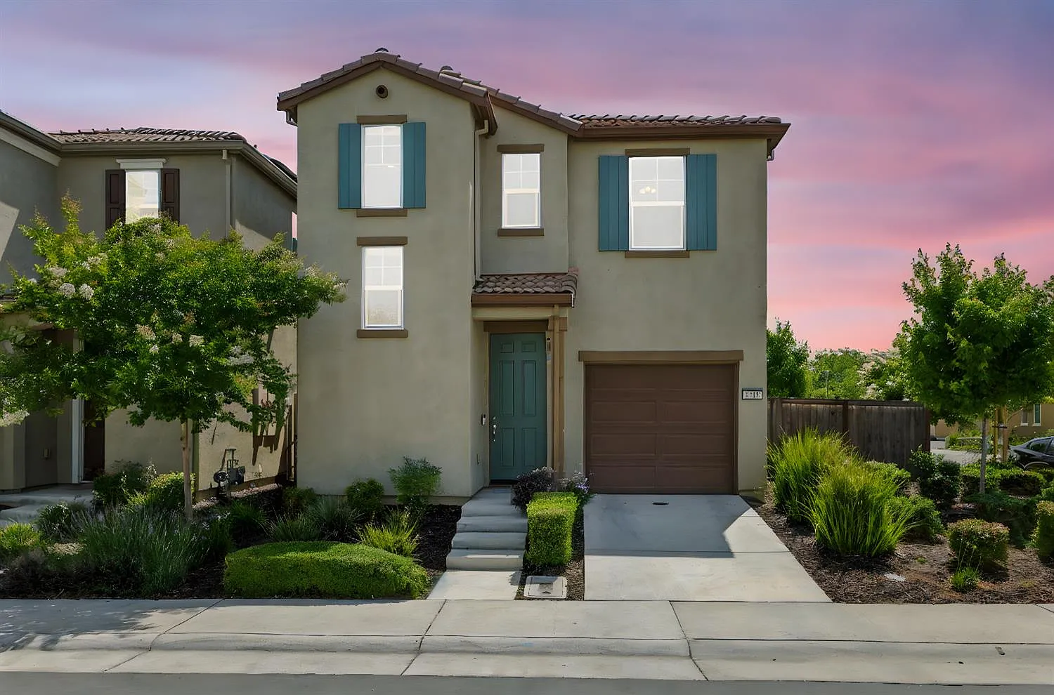 4715 Ocean Ln photo 1